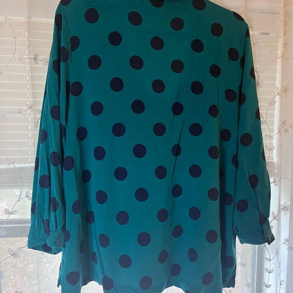 Crown & Ivy Green and Black Polka Dot Top - Picture 7 of 8